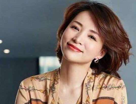 魏大勋@韩红怒批董卿：什么都不懂，董卿现场失控？