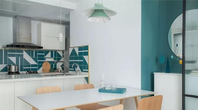 93平米现代三室，独特配色，一房多用省空间，都说有100多平