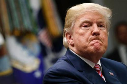 『美国』惹不起中国后，美国将锅甩给日本，安倍果断反击并向中国示好！