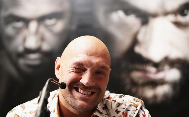 明天！重量级拳坛两大虎将碰面，富里再次挑衅维尔德！