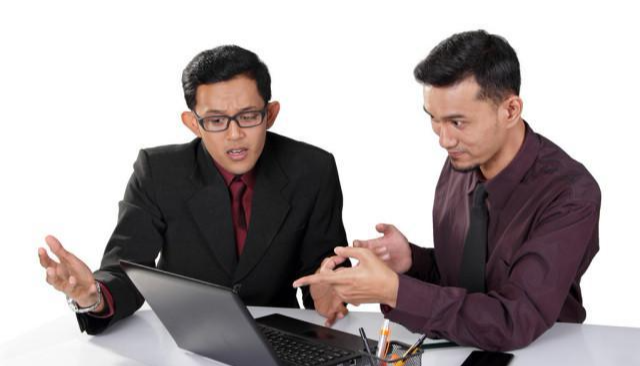 面试：为何很多职场人，40岁后投简历没人回复？搞懂这3点，越老越吃香