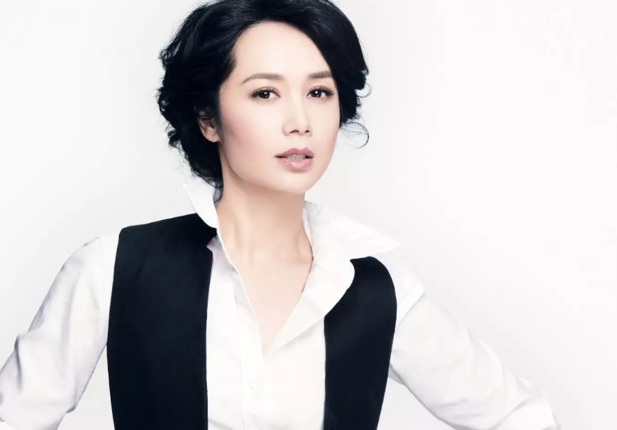 『官宣』“隐藏”了34年爸爸竟是陈道明?多年来不拼爹不炒作,网友:怪不得这么优秀!
