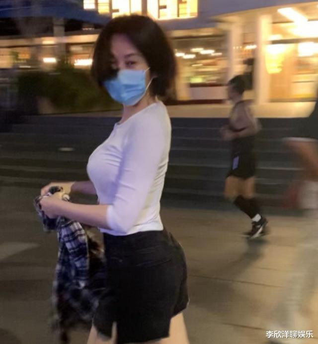 许晴|51岁许晴近照显苍老，今无儿无女孤身一人：如果他没死我已经是孩子妈