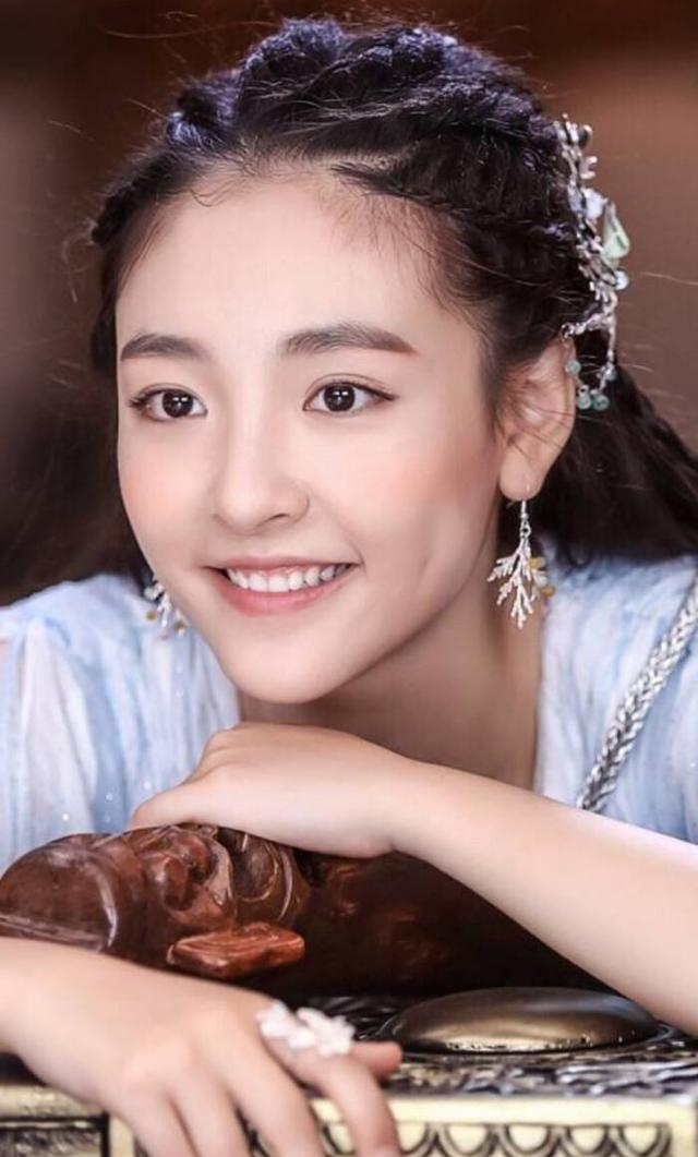 [吴倩]吴倩新剧甜蜜上线，热力少女冰上逐梦，她这次能够打个翻身仗吗？