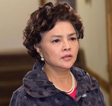 纪宝如|史上“最惨”童星，被奶奶囚禁11年打抑制生长剂，成家中一个摇钱树