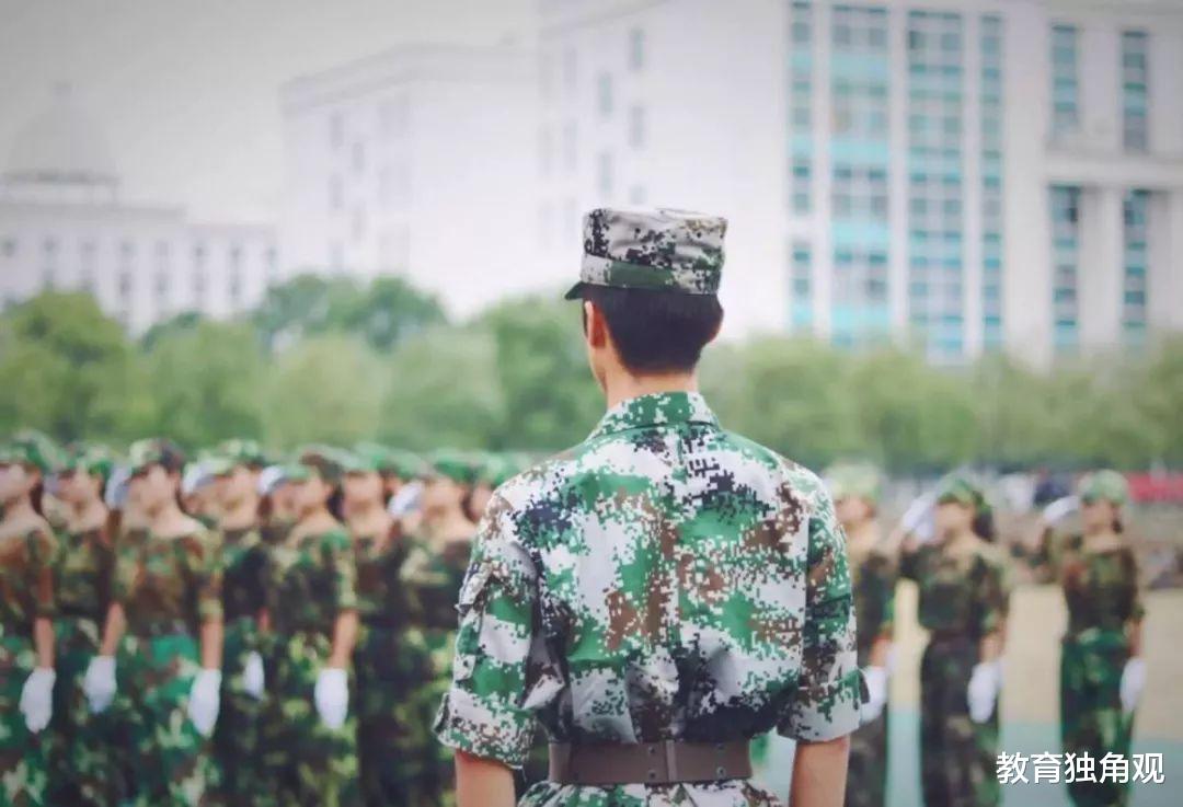 大学|高中军训必须“远离”这三种男生，提前辨别，避免最后高考无望