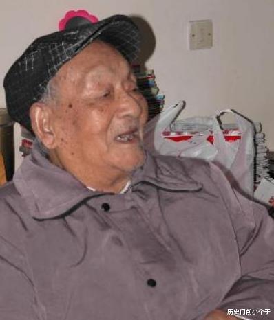 李先念|毛主席在井冈山惊险一刻，幸好他出现救主席一命，此人活了99岁