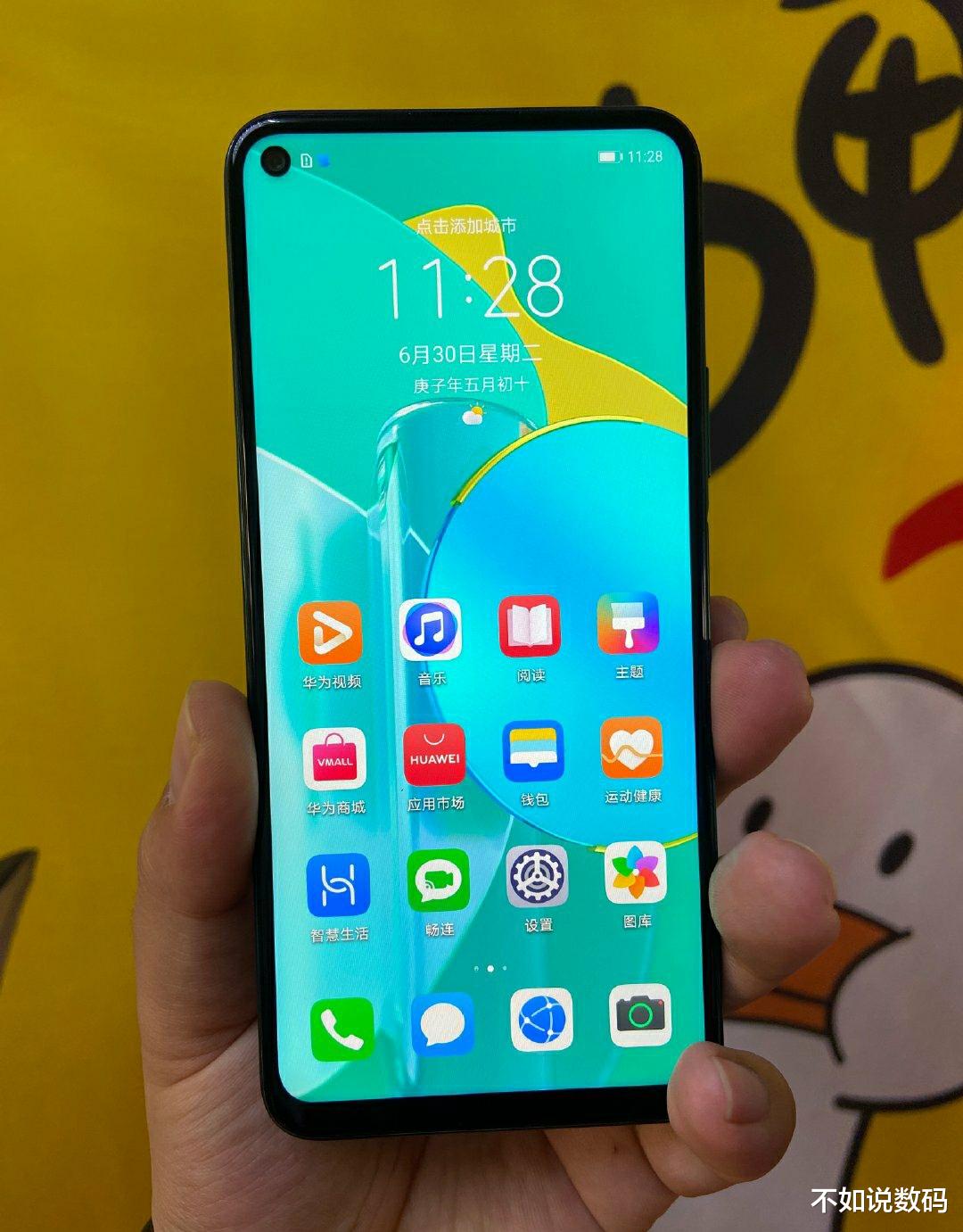 荣耀30s|同样是是麒麟820，荣耀X10和荣耀30S该怎么选？仔细看差别还挺大！