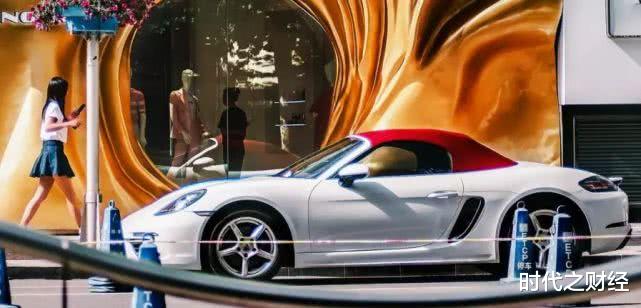 统统抛售，楼市停涨之后，一年亏损7%，炒房客进退两难