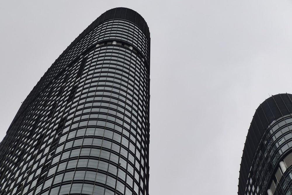 【iphone12】华为P40 Pro、华为P40 Pro+对比评测：多的这个“+”在哪里？