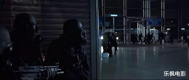 徐克|这部被低估的冷门港片,是伍佰的演技“巅峰”,谢霆锋演他的小弟