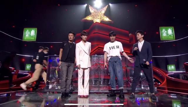 李健|《好声音》状况百出,华少被人顶替,李健拒绝换位置