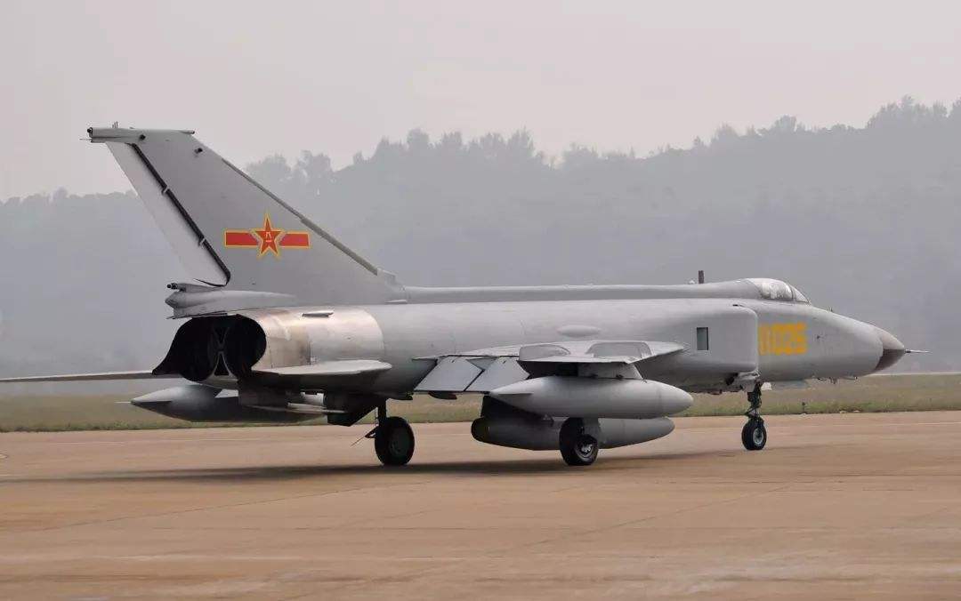 「中美」中美俄战机最高时速：美国4100公里，俄罗斯3920公里，中国如何？