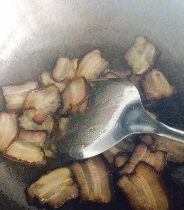 【心跳】“天然护肝王”终被发现，2元一斤能炒一大盘，家家户户吃得起！