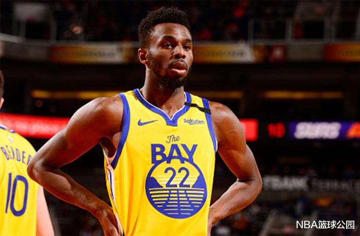 勇士队|轰42+16+6!卡椒爆锤勇士,库里被防到崩溃,维金斯创耻辱纪录