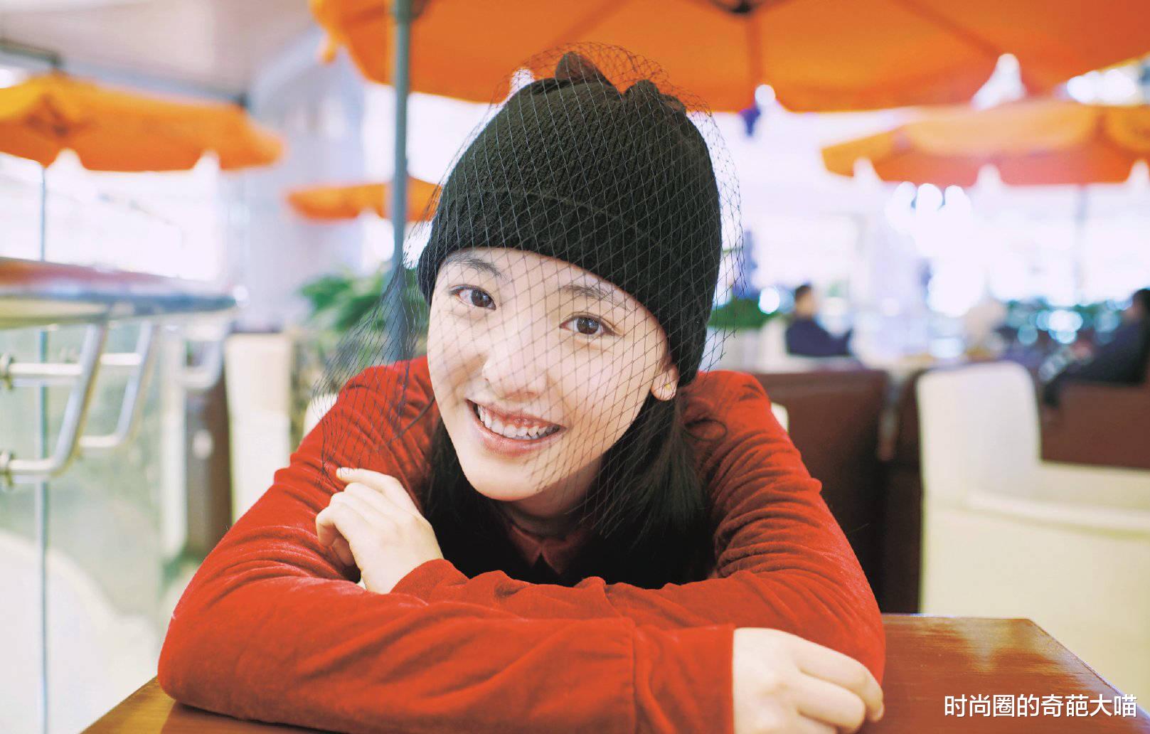 #小S#吴倩产后素颜也靓丽，透白无暇不似快奔三的人，难怪拍戏都不化妆