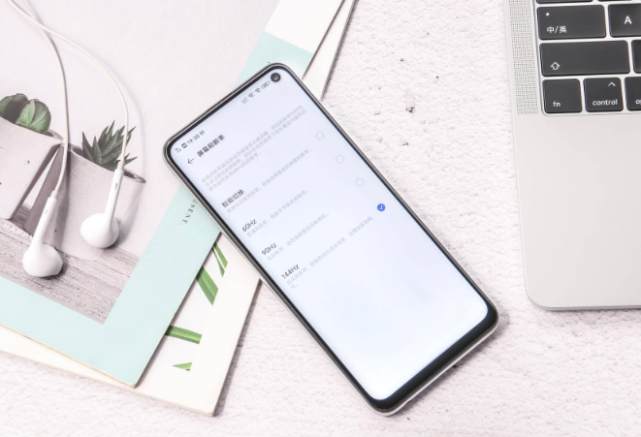 iqoo|发布三个月跌至2400,144Hz+256GB,网友:终于等到了