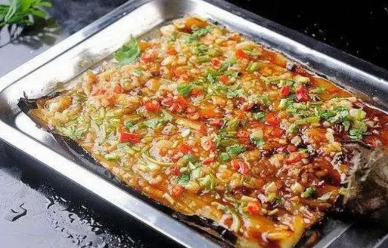 烧烤▲来烧烤档吃宵夜，只点这4样，我们吃得开心，老板却偷着难受