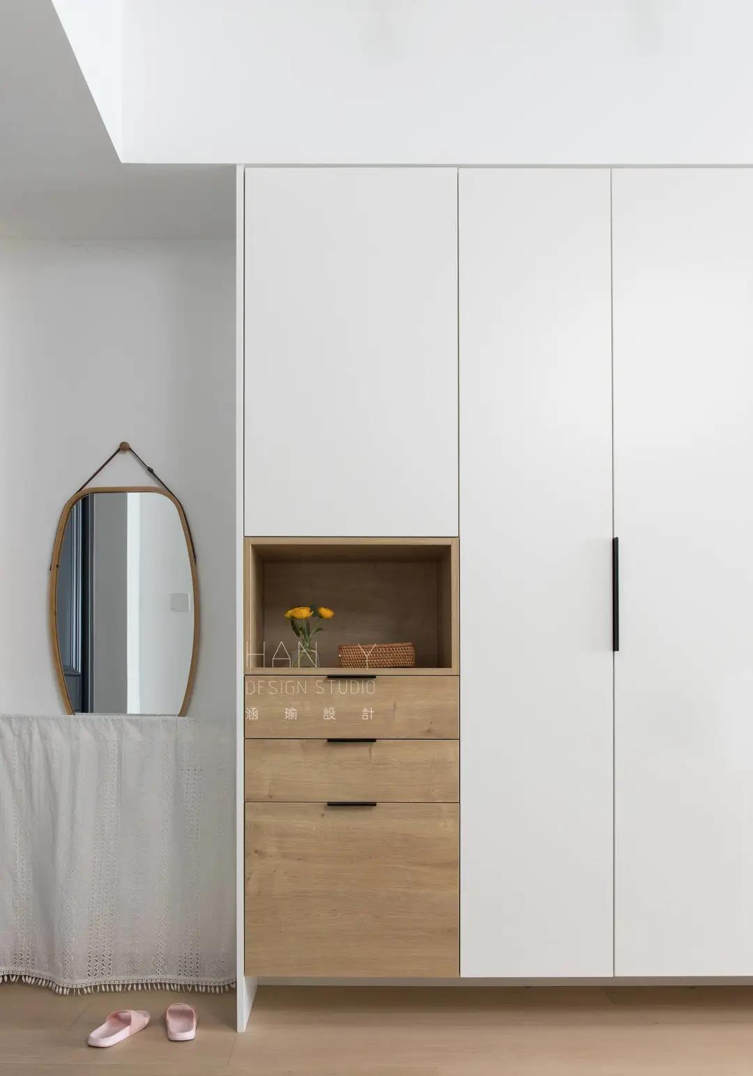 |他家97㎡的房子，舍弃客厅，不买餐桌，这么设计太有远见了！羡慕