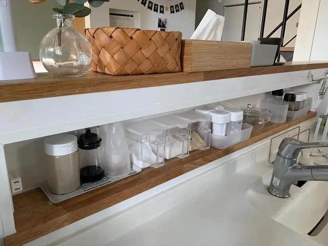 厨余垃圾|参观日本普通家庭的厨房，一进门我就愣了，水槽也太高级了