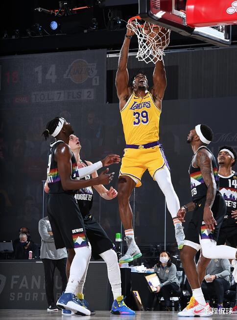 德怀特·霍华德|霍华德首发砍两双，送暴力补扣梦回巅峰，为何湖人末节却弃用他