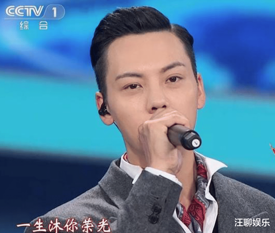迪丽热巴|国庆晚会：热巴颜值下滑，易烊千玺发腮明显，央视镜头下无所遁形