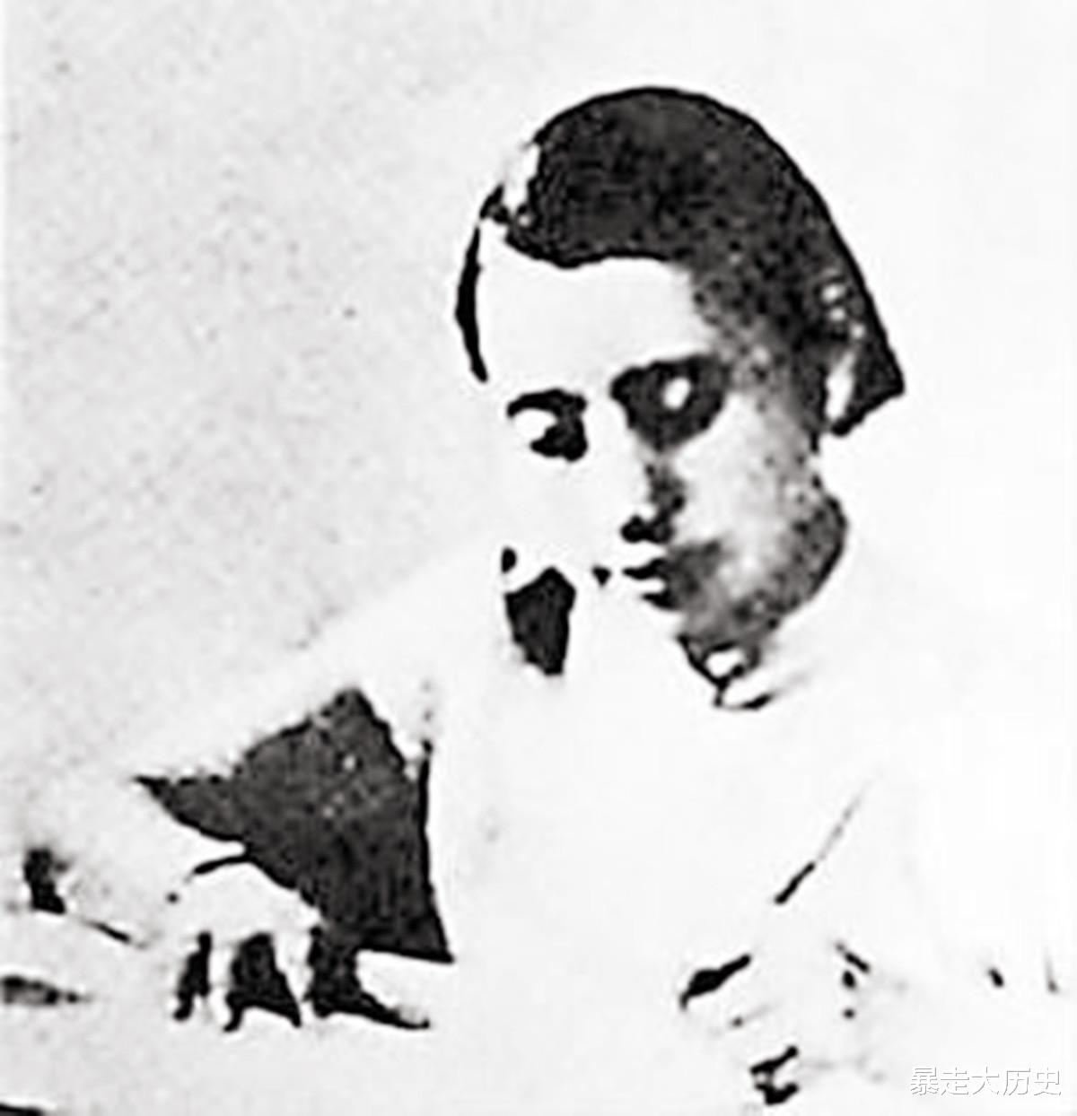 黄埔军校▲红军时唯一的女师长,出身豪门毕业黄埔军校,曾是彭德怀陈赓上司