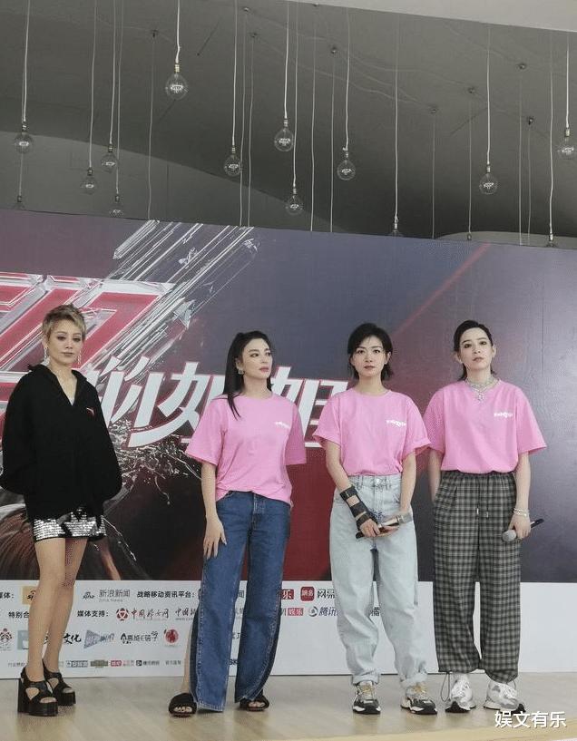 宁静|《浪姐》幕后采访成修罗场？万茜4人“抱团”，宁静当场黑脸表不满：好怕怕