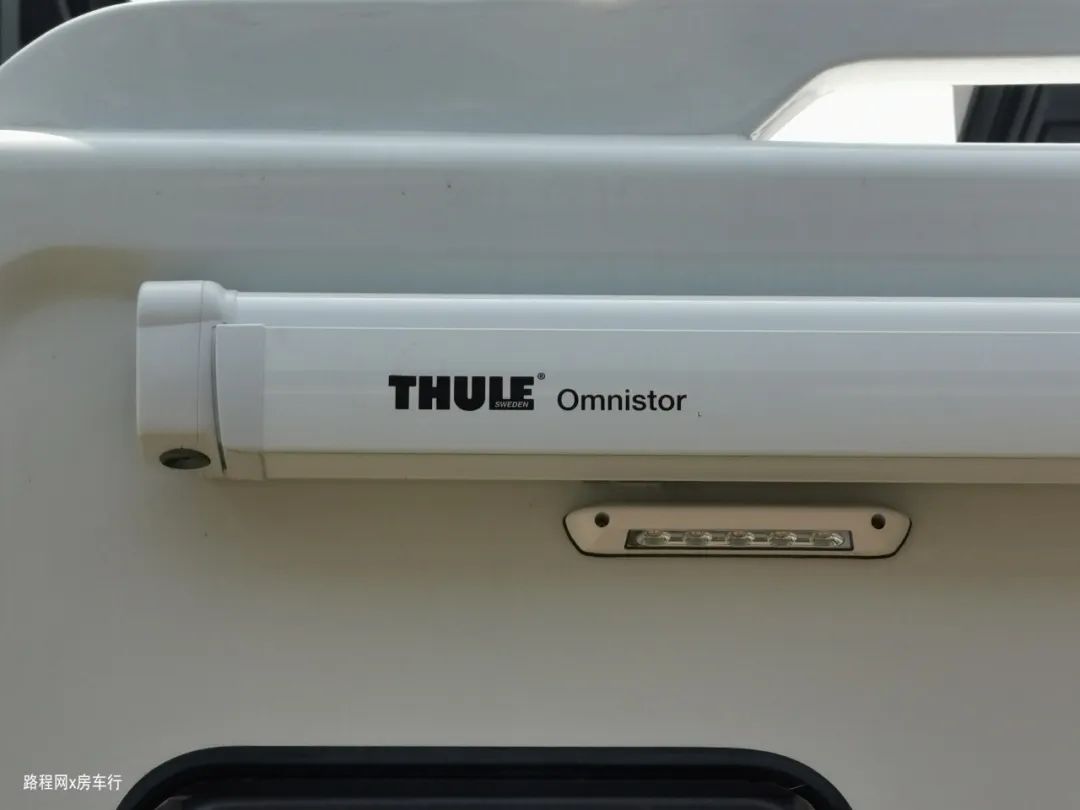 『荣威RX5』依维柯房车只要36.8万？还加赠600AH锂电和户外厨房？