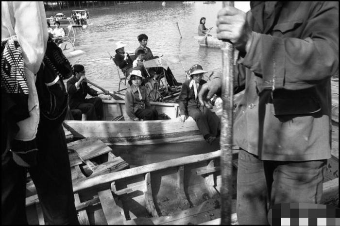 [武汉东湖]老照片：1984年武汉东湖，名副其实的“千湖之城”武汉。