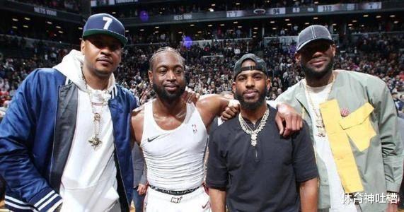 「唐斯」布克尴尬了！好兄弟唐斯泡上他前女友，为了约会，开私人飞机