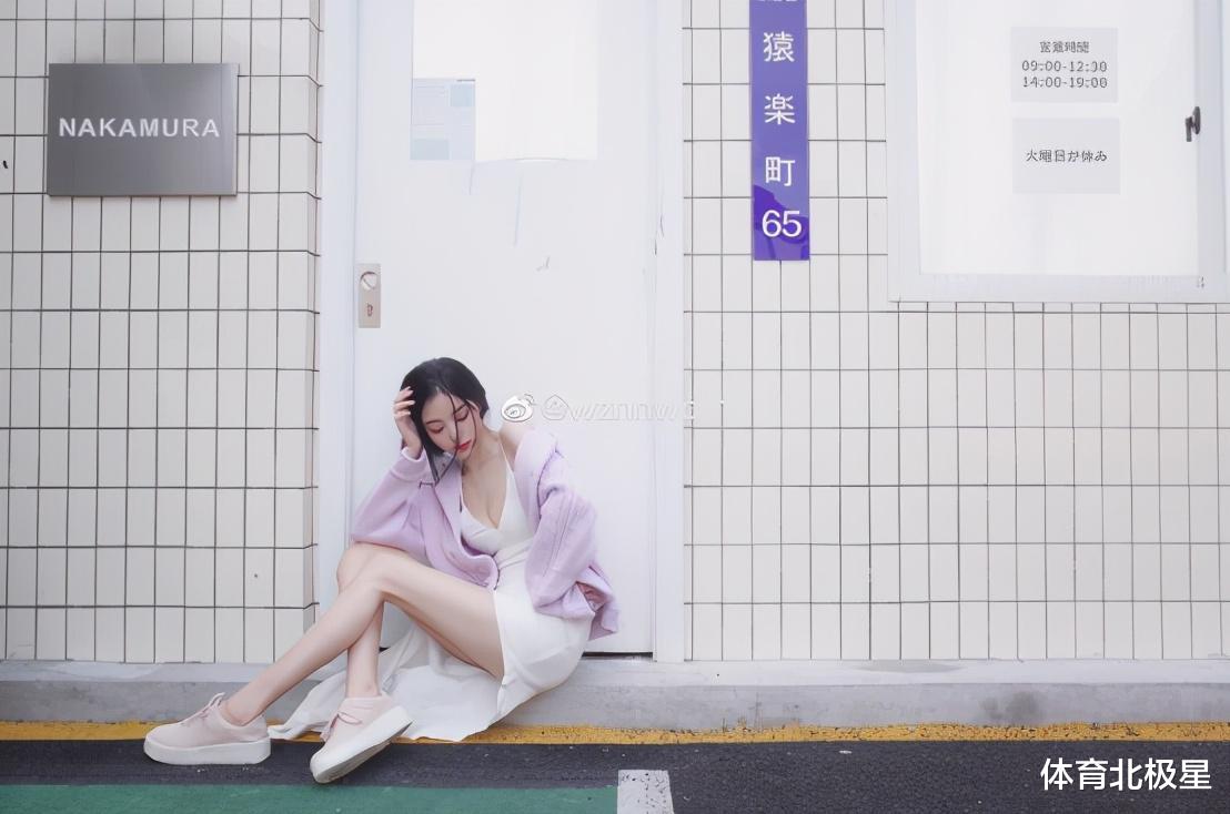 胡明轩|胡明轩堪称人生赢家,俱乐部国家队双丰收+女友身高腿长真惊艳