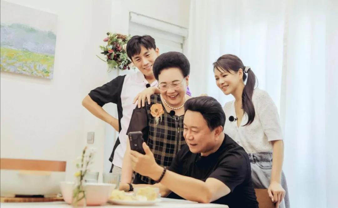 『秦昊』秦昊：我敢说现在没人能用钱砸动我