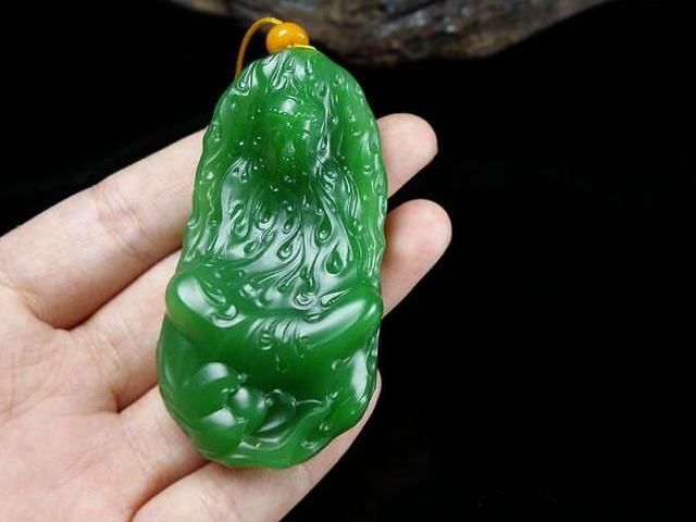 「雕刻」玉石雕刻有机器工和人工?你会分辨吗?