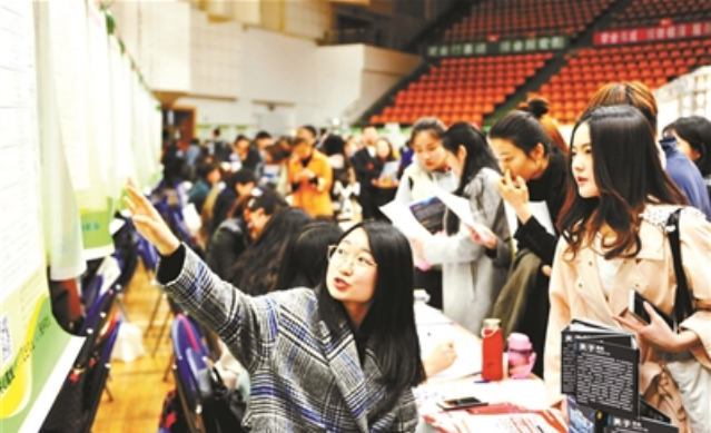 华为▲员工晒出华为、bat、滴滴等7家大企业校招工资，感慨：都是“白菜价”