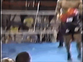 「迈克·泰森」沉默15年!泰森仍具有爆发力,金牌训练师谈挨重拳感受:他想杀人