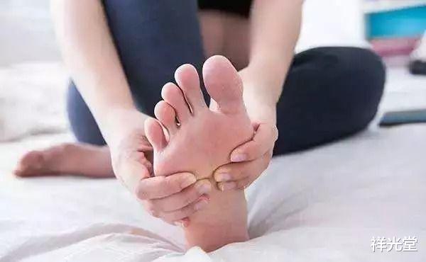 『绿茶』血管不好的人，身上会有“1痛2多”，若一个没有，身体还不错