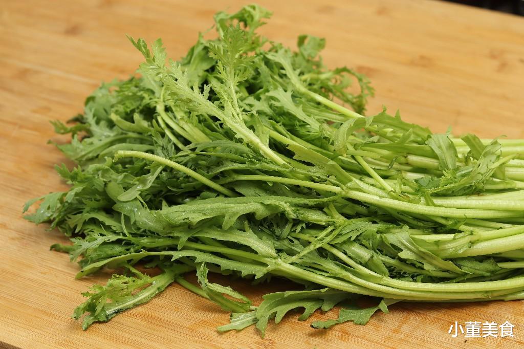 茼蒿|9月，碰到这菜别手软，买几斤蒸着吃，健脾开胃，睡眠不好要多吃