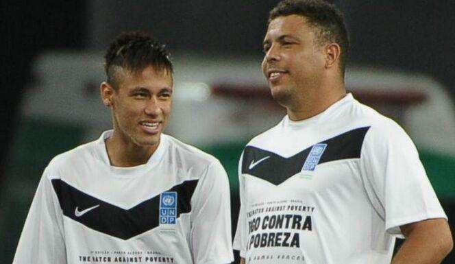 巴西队■大罗与卡卡就内马尔在巴西队的定位问题，与巴西足协开过一次会