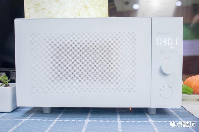 米家|小厨房必备美食生产机：米家智能微烤一体机体验