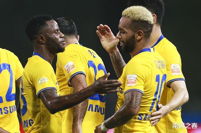 保罗·米兰达|苏宁赢球登顶！但有两个人值得关注，连场惹争议，不会每次都幸运