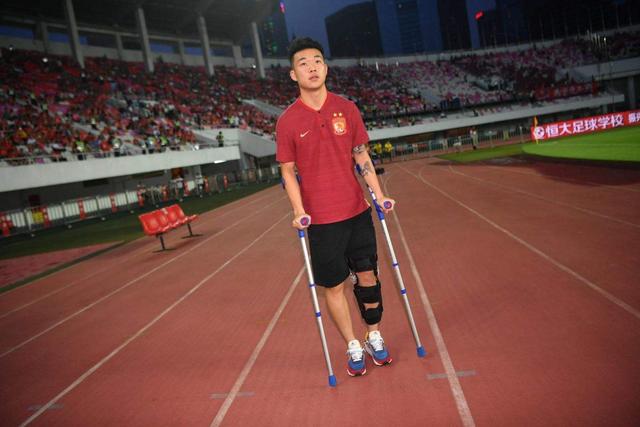 #严鼎皓#恒大阵中的超级新星，注定成为恒大未来的重要拼图