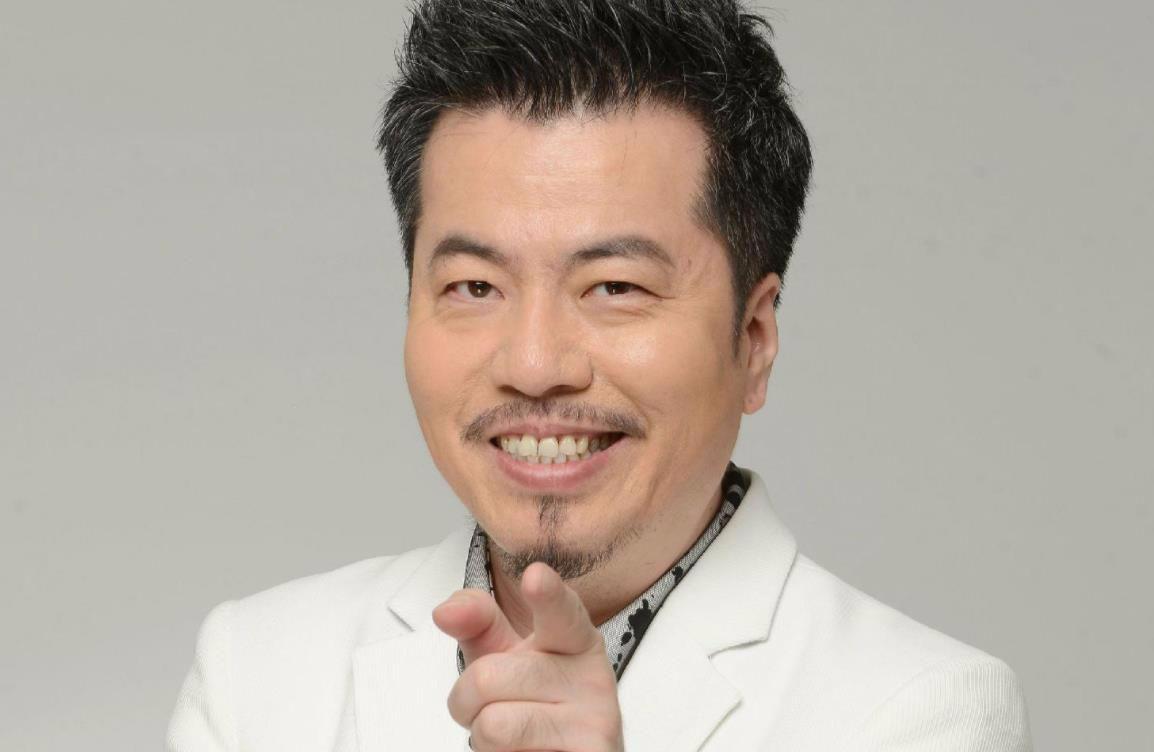 肖邦|黄国伦：开了场万人演唱会，现场仅仅来了几人，对着空座唱了整晚