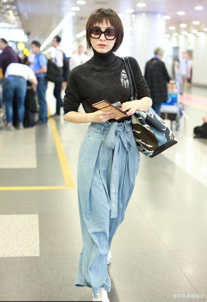 阔腿裤|吴昕终于留对发型，高领毛衣配阔腿裤时髦洋气，狗啃式短发太减龄