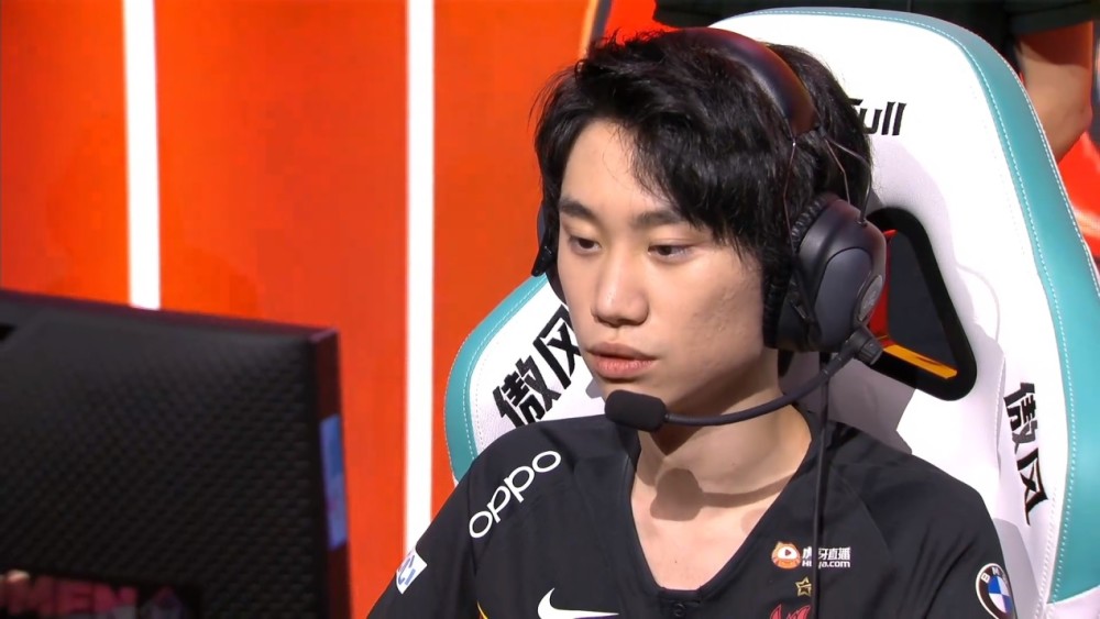 金泰相|Doinb人设崩塌，观众：我们看你直播但不代表我们是傻子