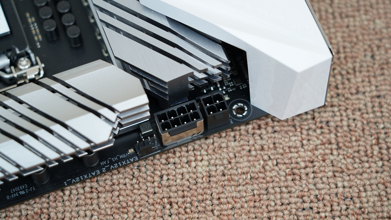 |光污染终有审美疲劳时，打造一台与众不同的高颜值、高性能电脑主机