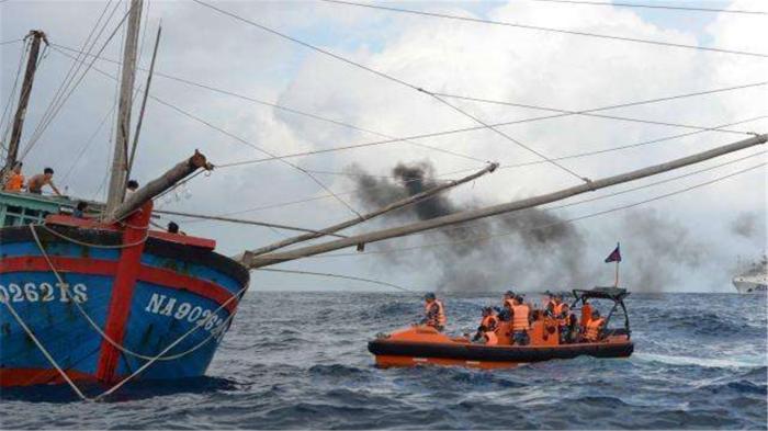 越南漁船闖入永興島，沖向我國3000噸海警船沉沒，美俄：嚴肅處理-圖3