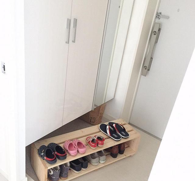 ##谁说打玄关柜要离地15公分？天天趴地上掏鞋子，还不如柜子做到底