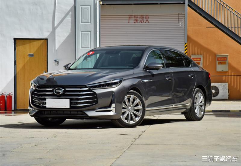 广汽传祺|别说A4L、A6L也拿它没辙!车长超5米,丐版252马力,不足16万!