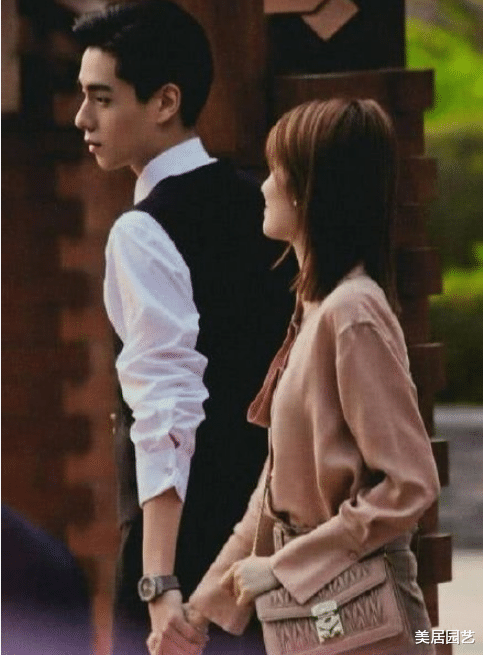 『电视剧』胡一天新剧搭档1米72女主，泳池剧照曝光，网友：才不信你只有188